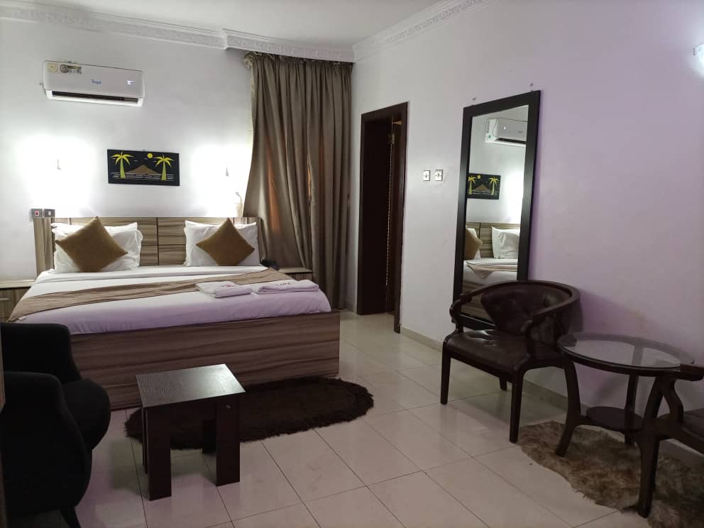 h53-ikeja-hotel-2 h53-ikeja-hotel-1